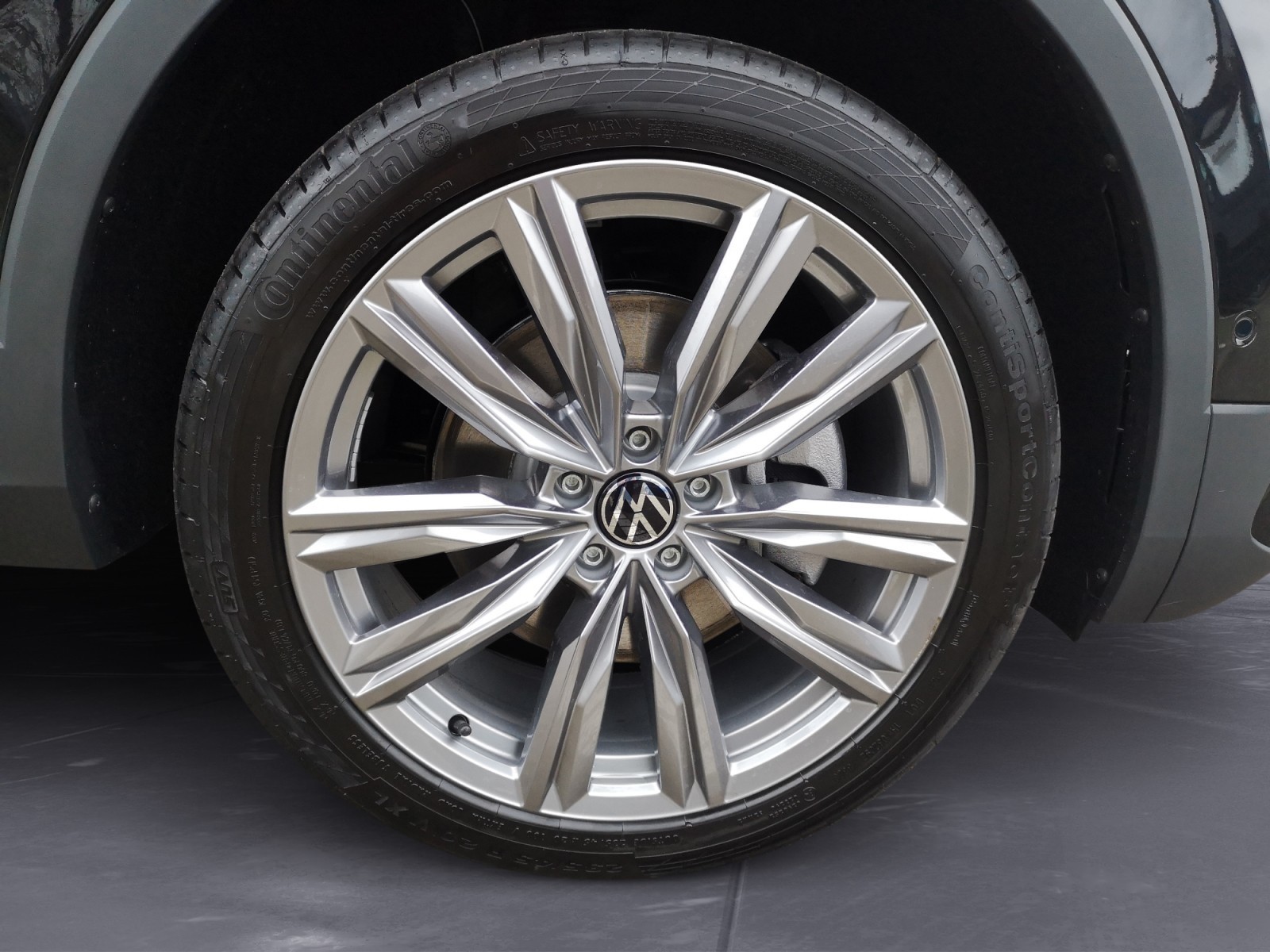 Volkswagen - Tiguan Allspace Elegance 2,0 l TSI OPF 4MOTION  7-Gang-Doppelkupplungsgetriebe DSG ,