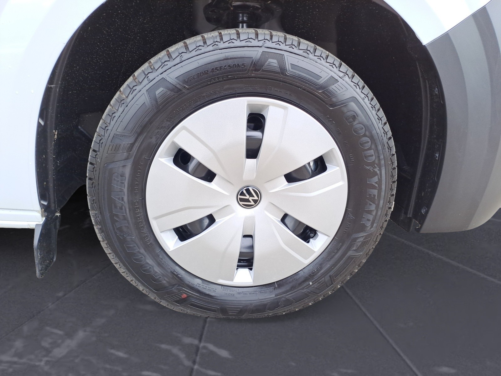 Volkswagen - Transporter Kasten 2,0 l TDI 4MOTION