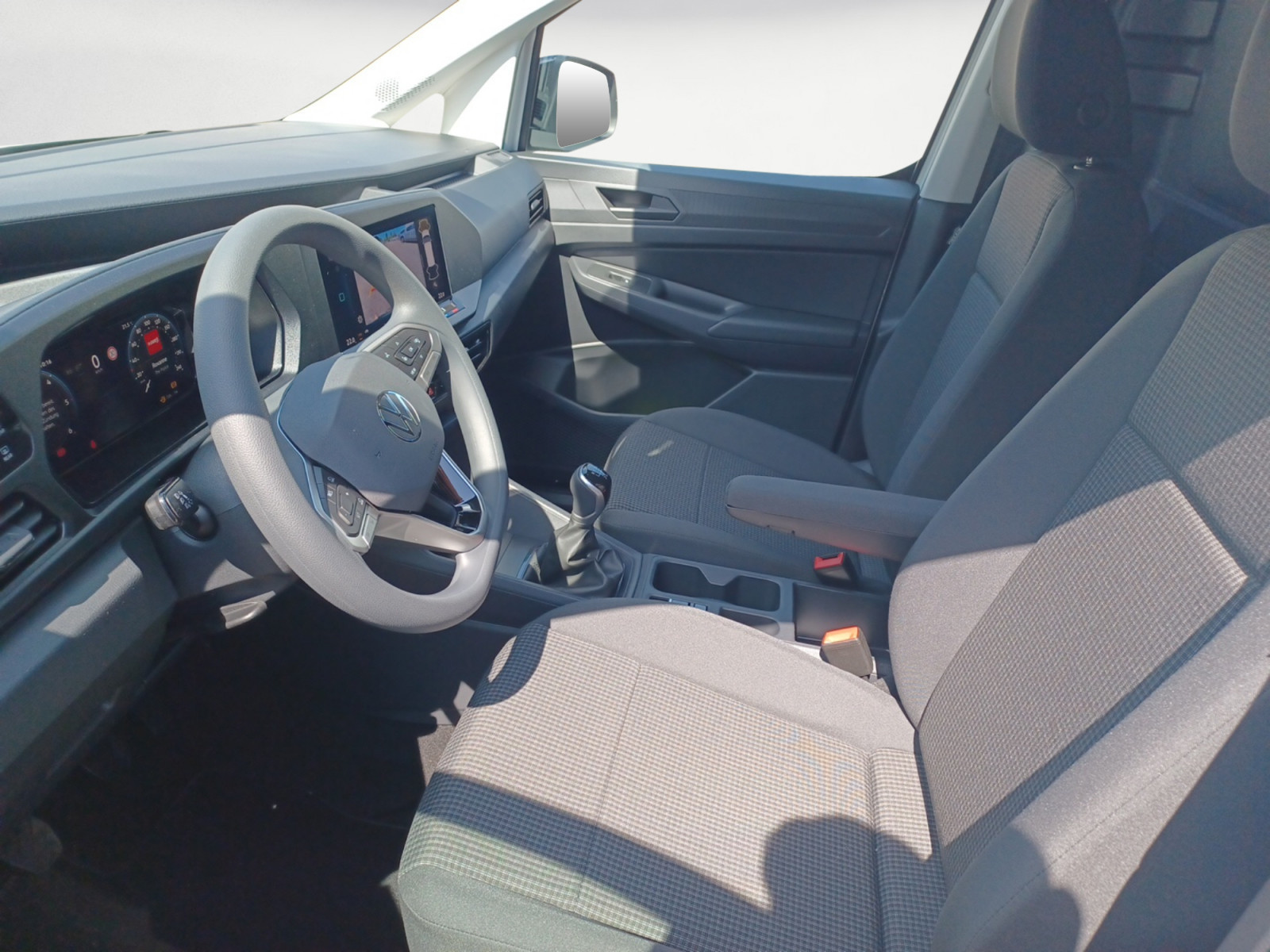 Volkswagen - Caddy Cargo 2,0 l TDI EU6 SCR 4MOT ION 4MOTION 6-Gang Radst. 2755 mm