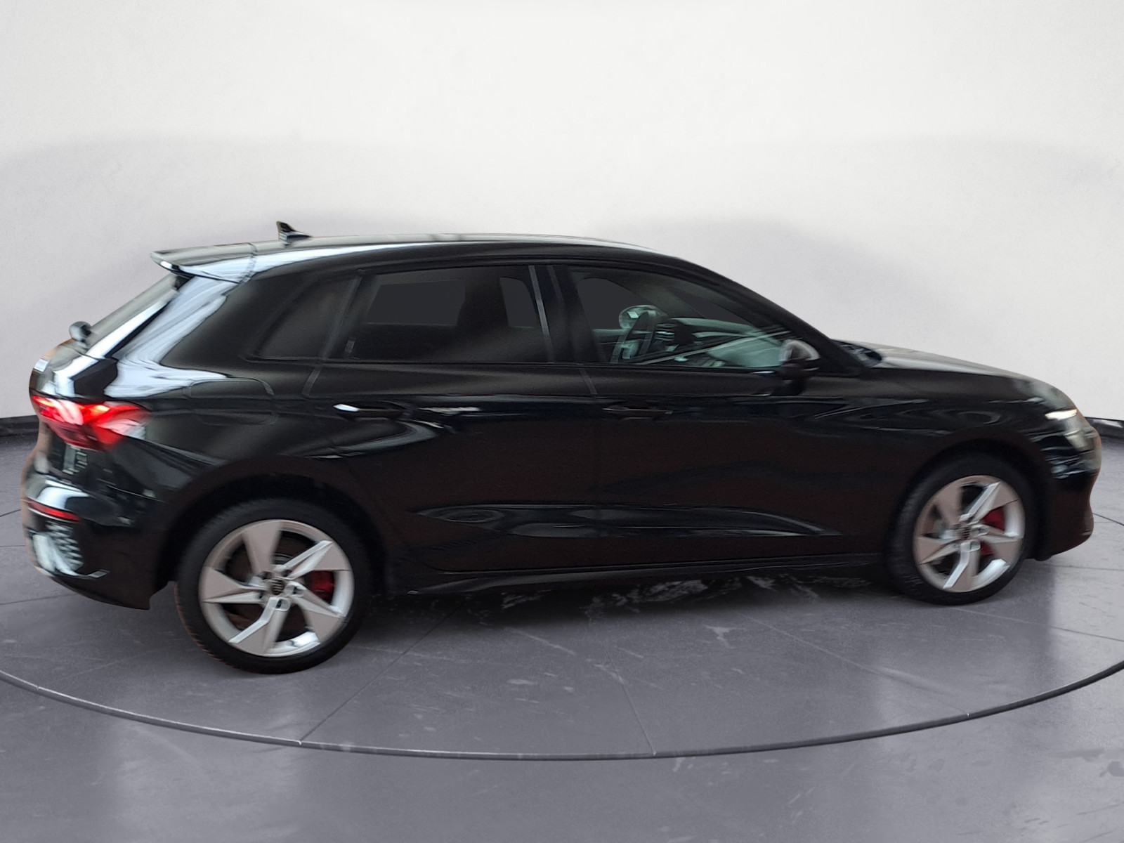 Audi - A3 45 TFSIe Sportback S tronic S line