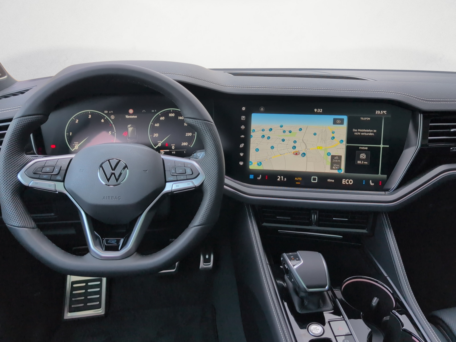 Volkswagen - Touareg R-Line 3,0 l V6 TDI SCR 4MOTION   8-Gang-Automatik (Tiptro nic)