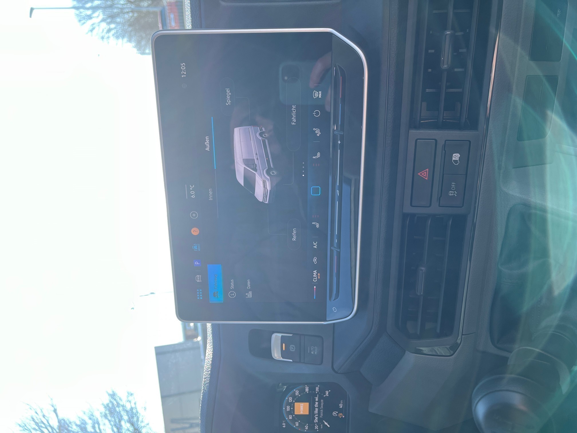 Volkswagen - Crafter 35 Kasten 2,0 l Frontantr ieb 6-Gang Radst. 3640 mm