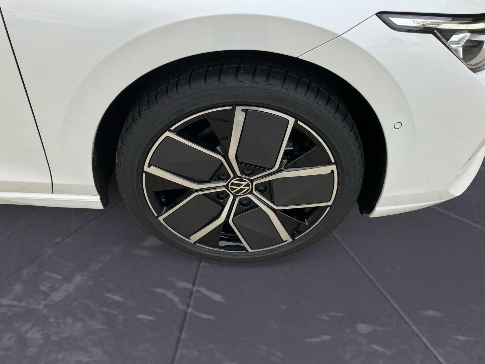 Volkswagen - Golf 1.5 eHybrid DSG Style