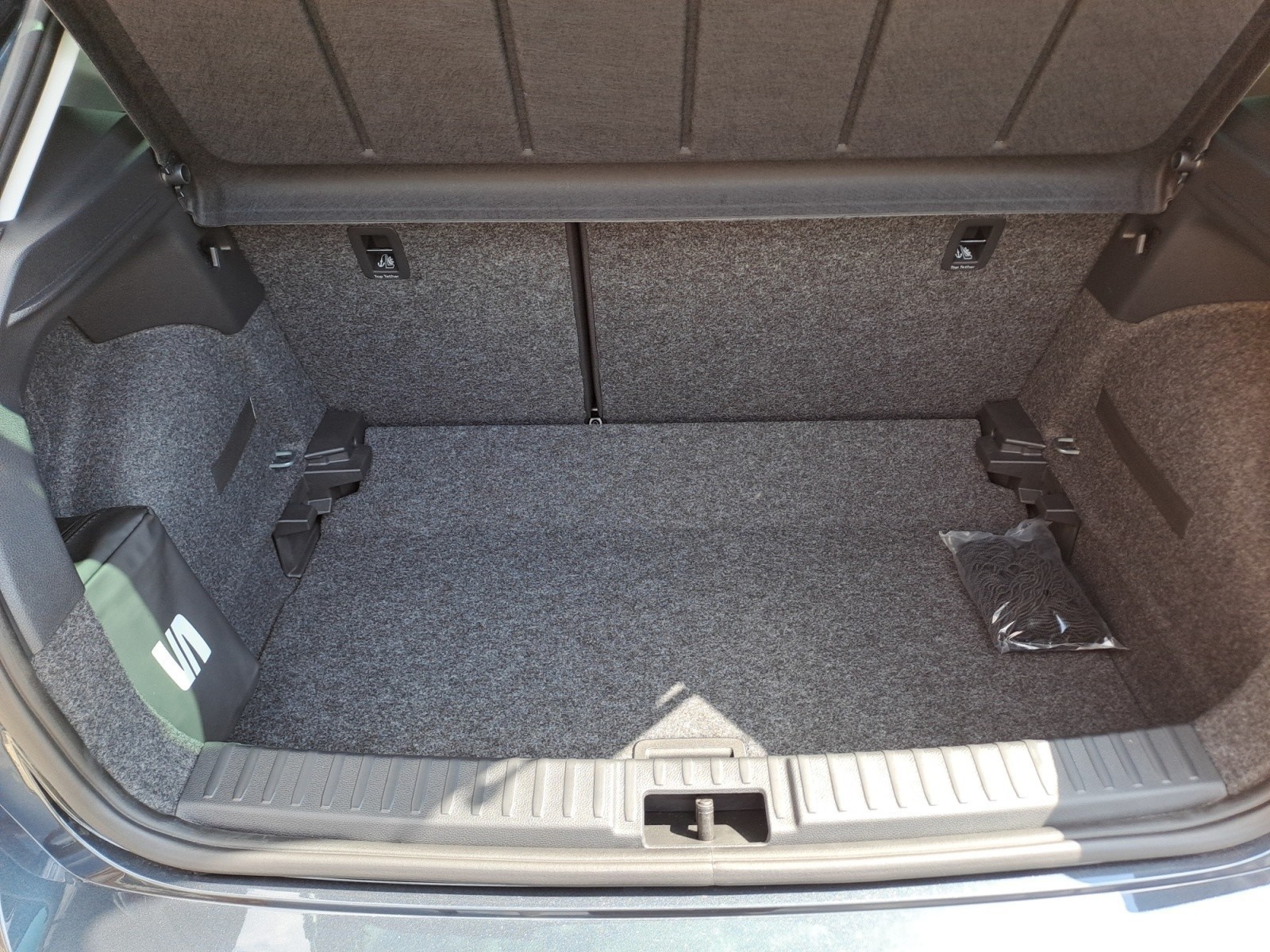 Seat - Ibiza Road Edition 1.0 TSI  6-Gang