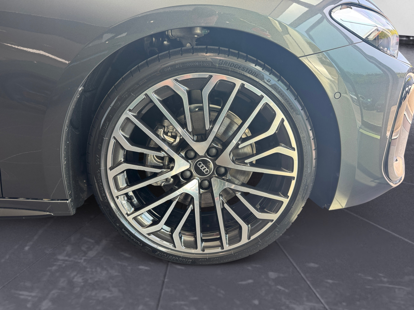 Audi - A5 Avant TFSI quattro S tron ic