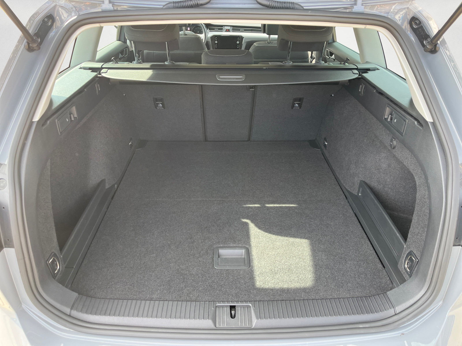 Volkswagen - Passat Variant 2.0 TDI SCR DSG Business