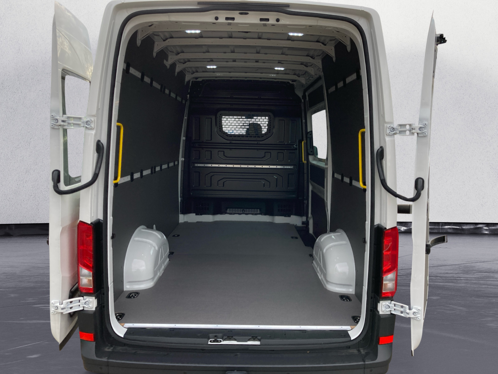 Volkswagen - Crafter 35 Kasten 2,0 l  Frontantr ieb 6-Gang Radst. 3640 mm