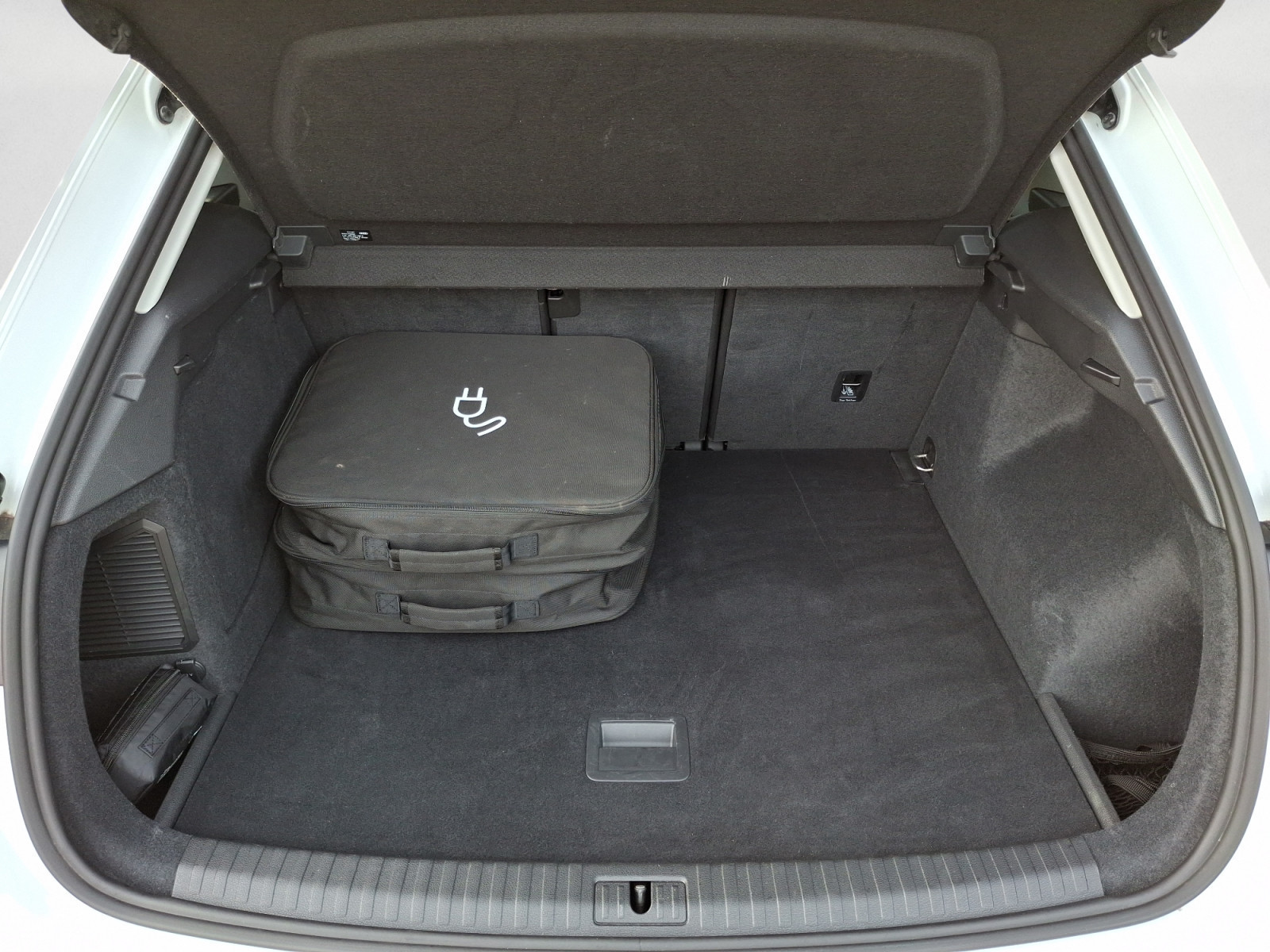 Audi - Q3 45 TFSIe S tronic