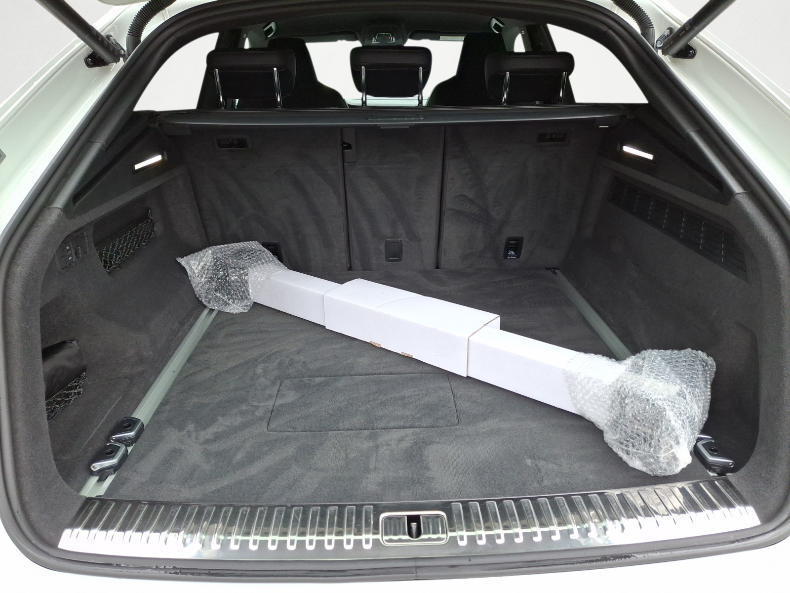 Audi - Q8 55 TFSIe quattro tiptronic