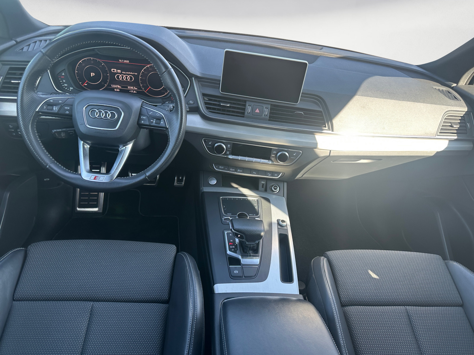 Audi - Q5 40 TDI quattro S tronic sport