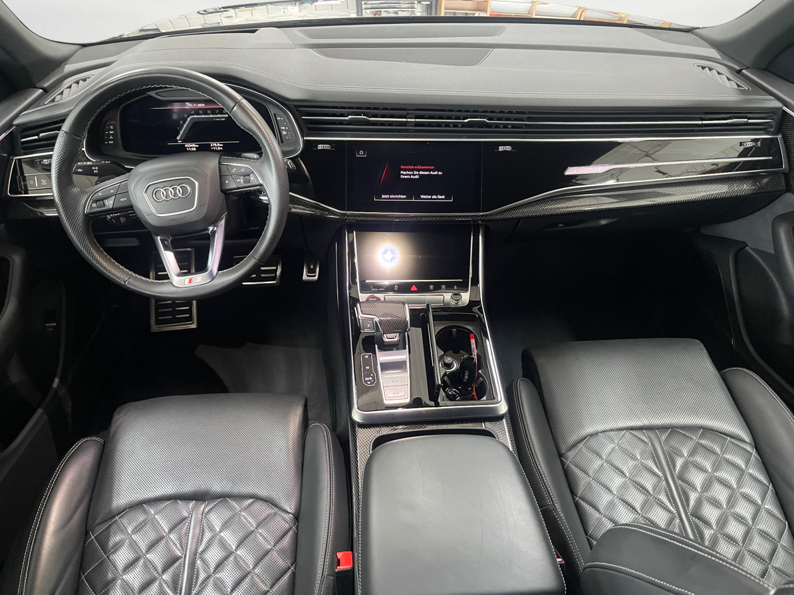 Audi - SQ8 TFSI Competition plus