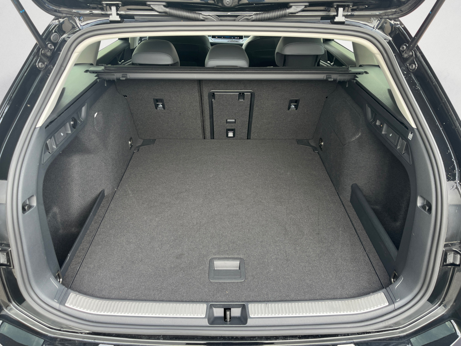 Volkswagen - Passat Variant 2.0 TDI SCR DSG Business