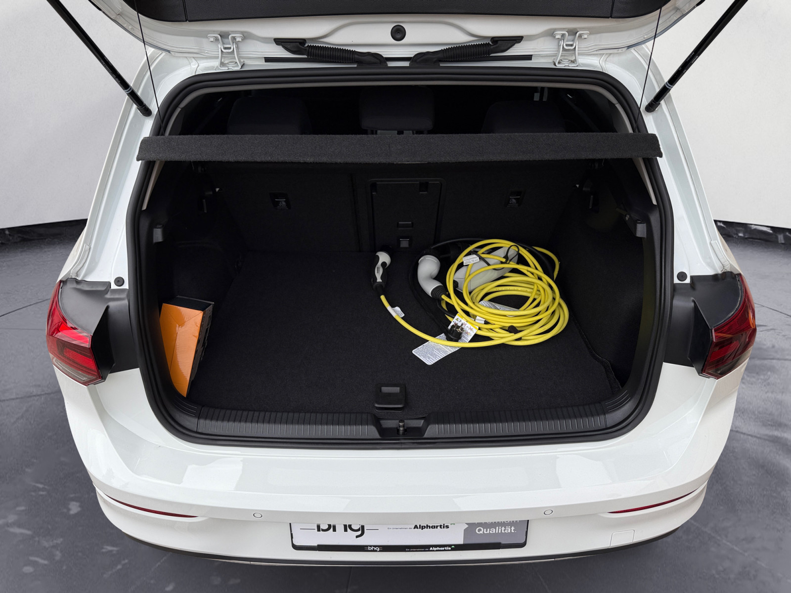 Volkswagen - Golf Style eHybrid Kamera, Navi, LED