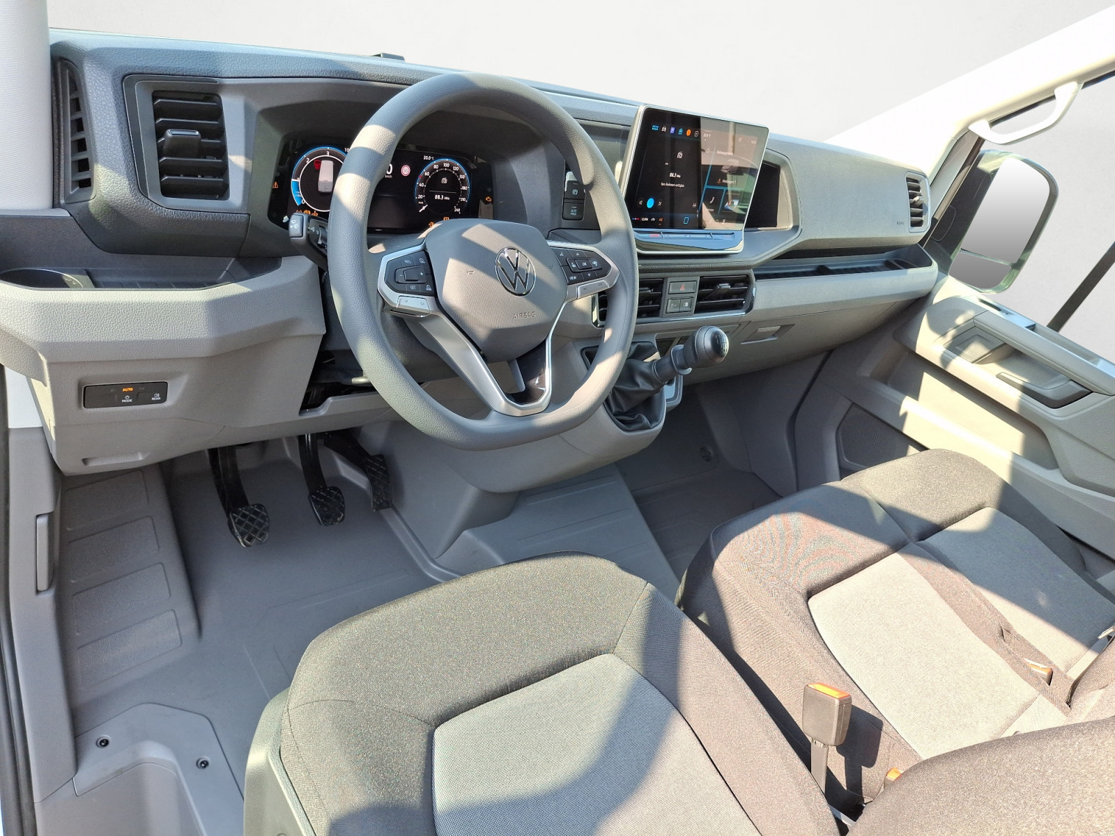 Volkswagen - Crafter 35 Kasten 2,0 l  Frontantr ieb 6-Gang Radst. 3640 mm