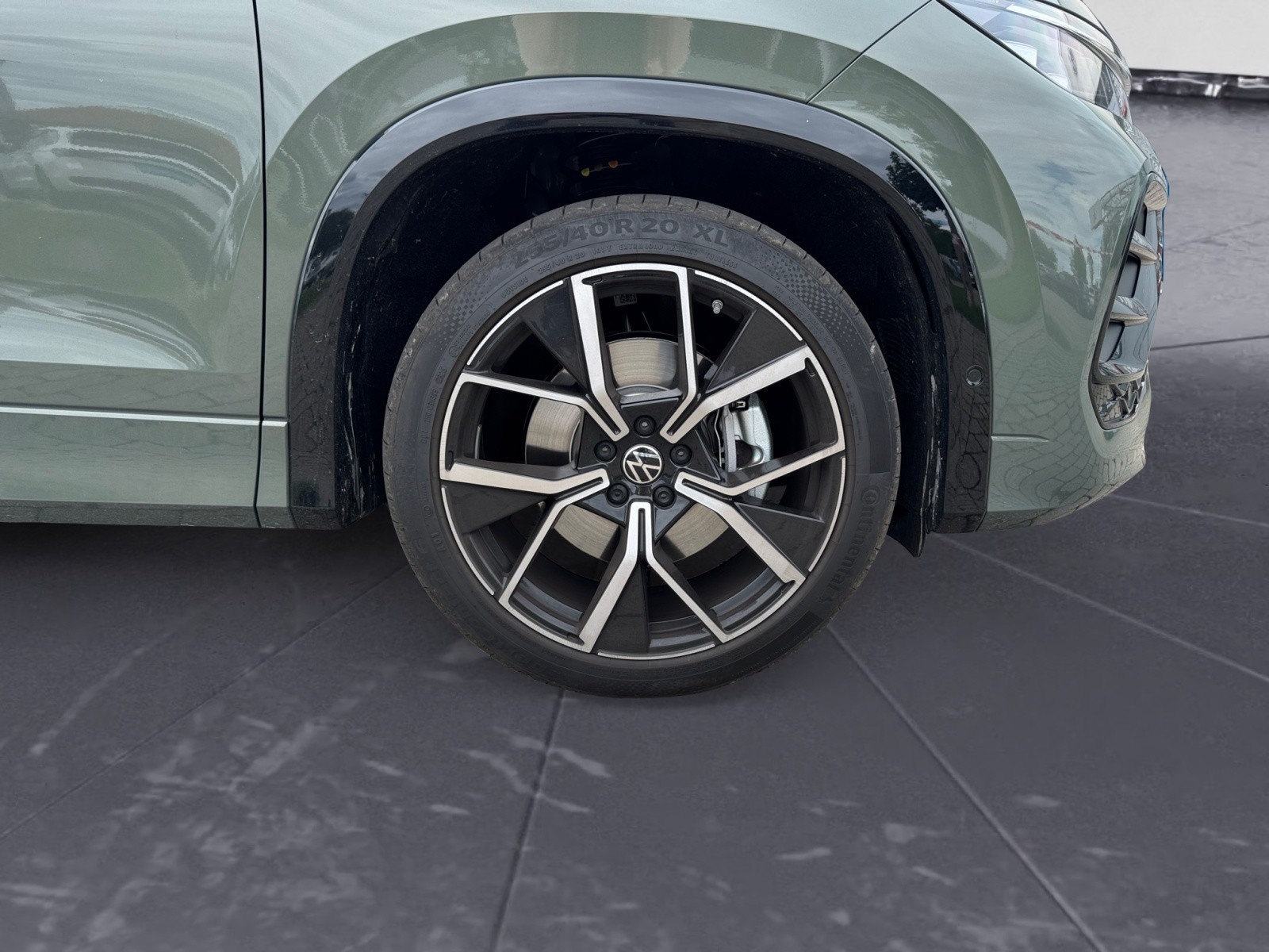 Volkswagen - Tayron R-Line 2,0 l TSI OPF 4MOTION 7-Gang-Doppelkupplungsgetrie be DSG