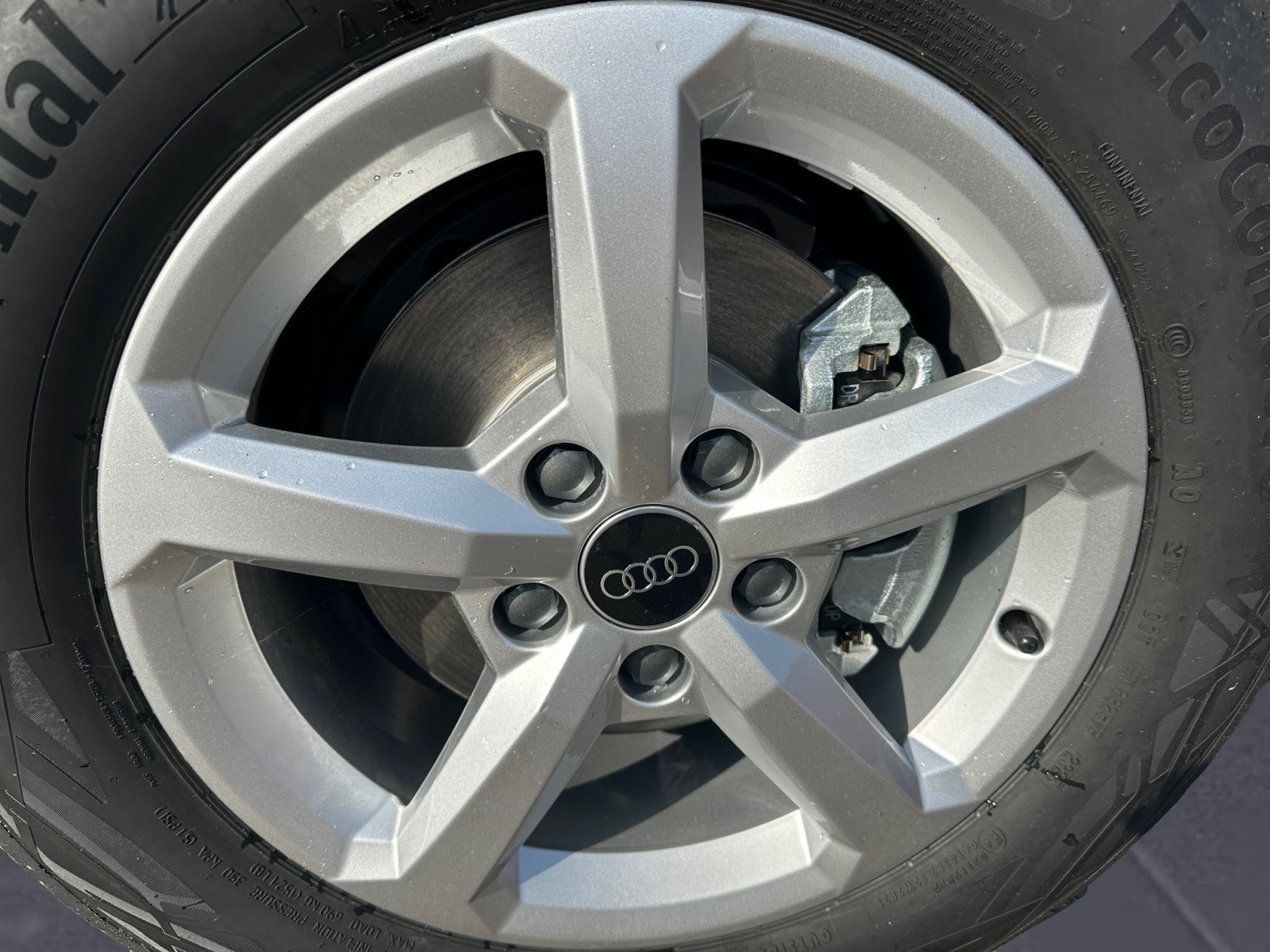 Audi - Q2 30 TFSI 85(116) kW(PS) Schaltget riebe