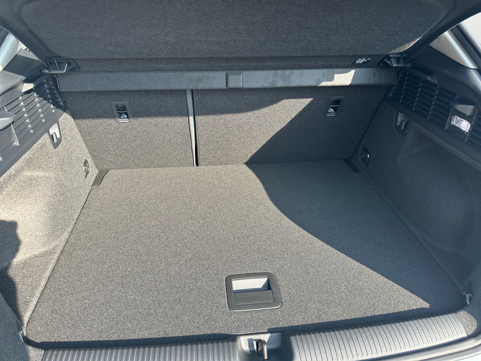 Audi - Q2 30 TFSI 85(116) kW(PS) Schaltget riebe