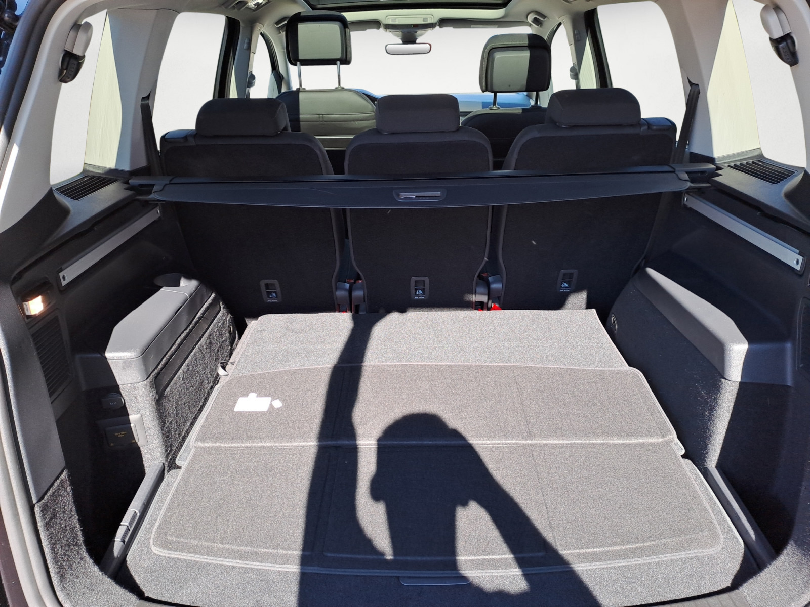 Volkswagen - Touran 2.0 TDI SCR DSG Highline