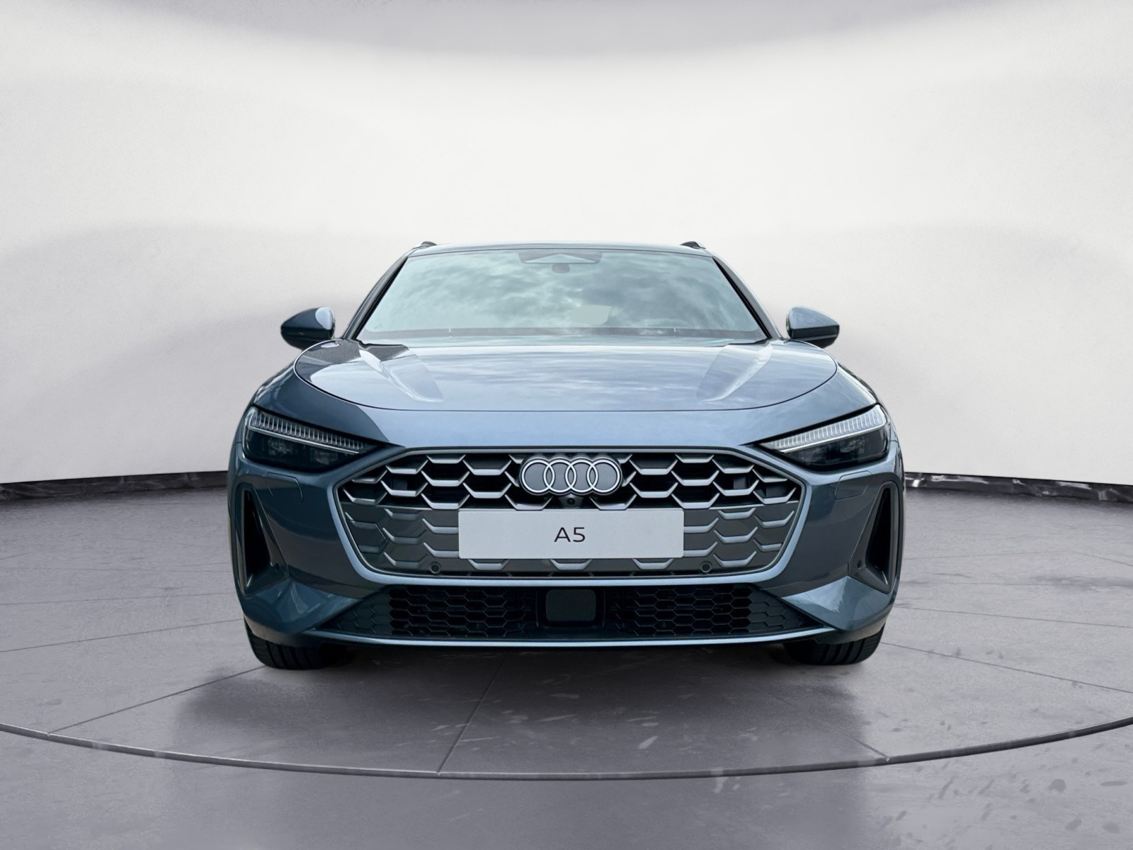 Audi - A5 Avant TFSI quattro S tron ic