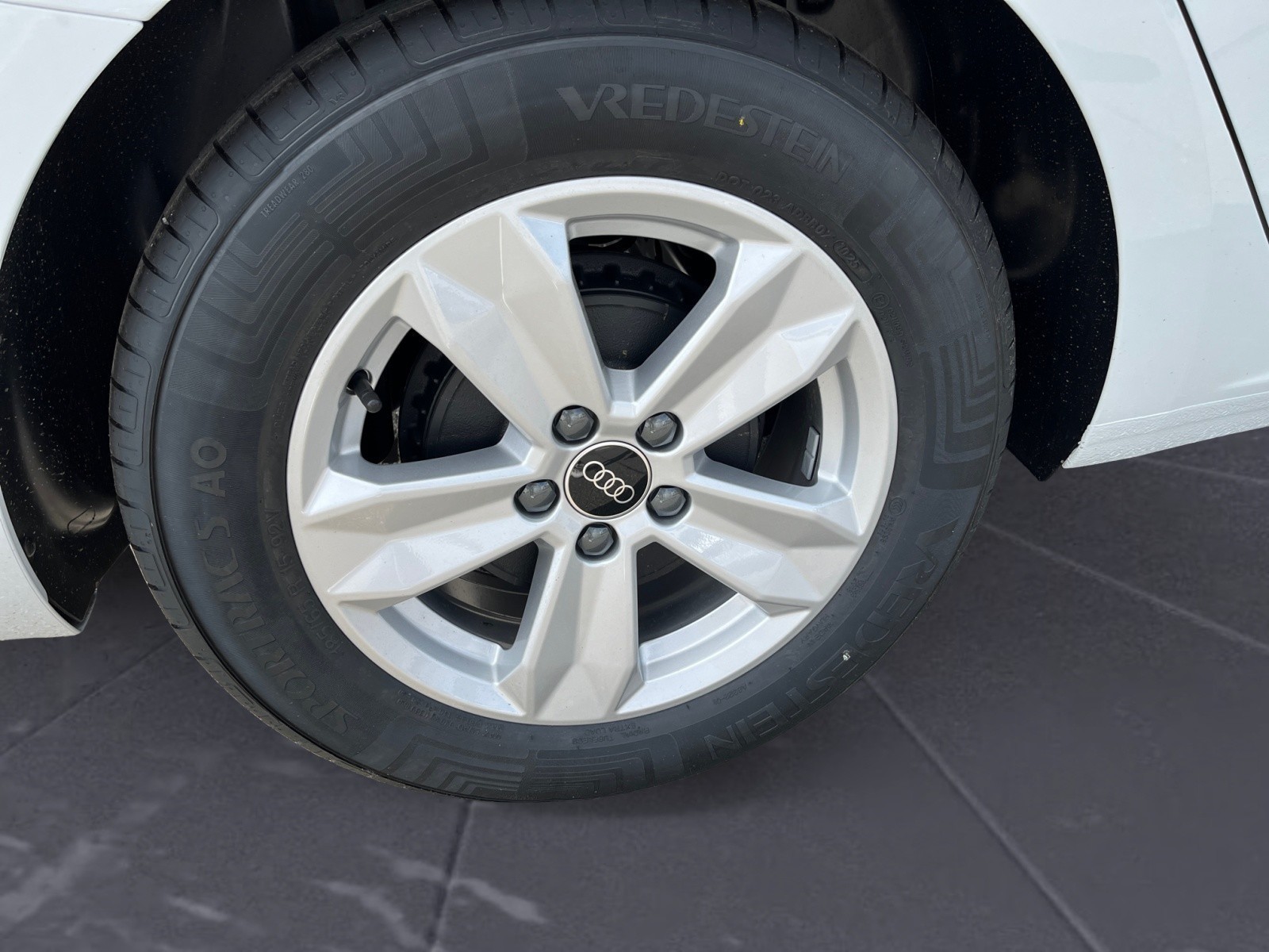 Audi - A1 Sportback 25 TFSI 70(95) kW(PS) Schaltgetriebe