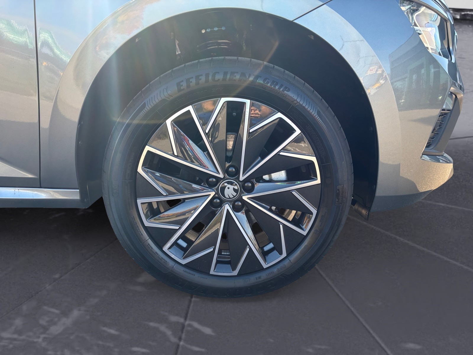 Skoda - Kamiq Tour 1,0 TSI 7-Gang-DSG