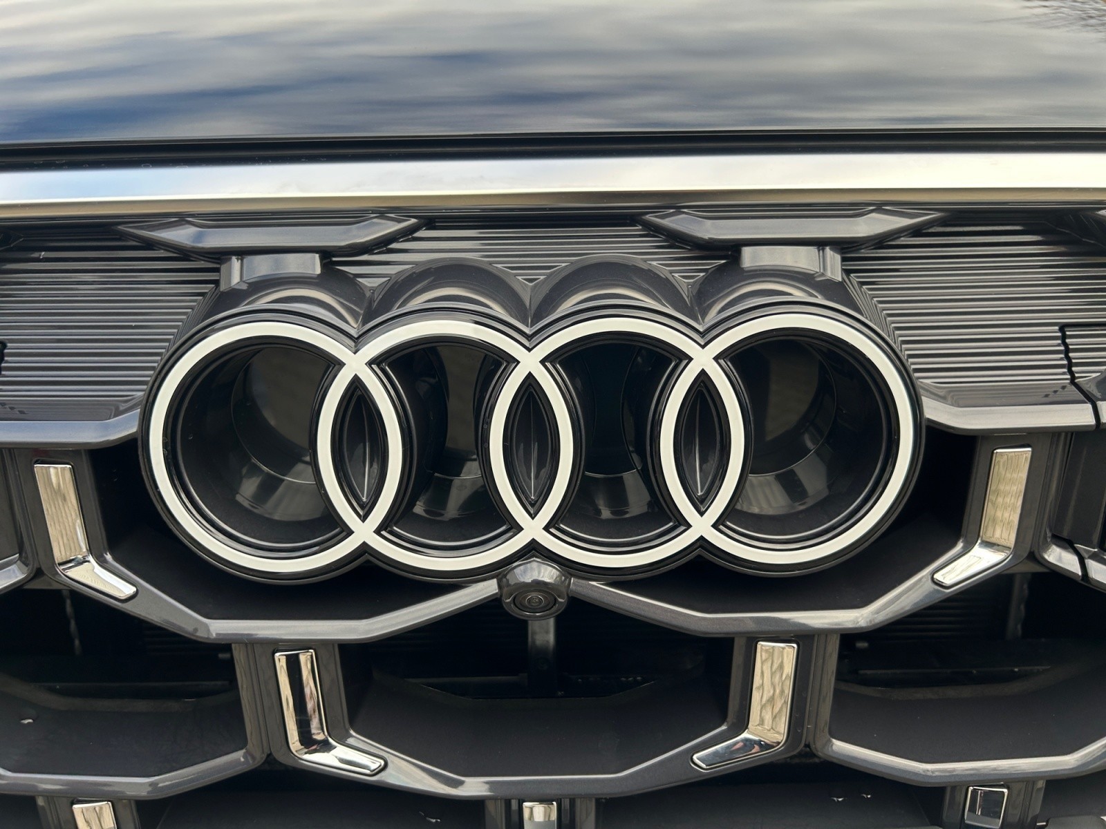 Audi - Q7 S-line TFSIe quattro 290(394) kW(PS) tiptroni