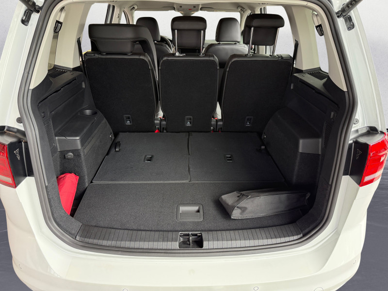 Volkswagen - Touran Trendline 2,0 l TDI SCR  (1  7-Gang-Doppelkupplungsgetriebe DS G