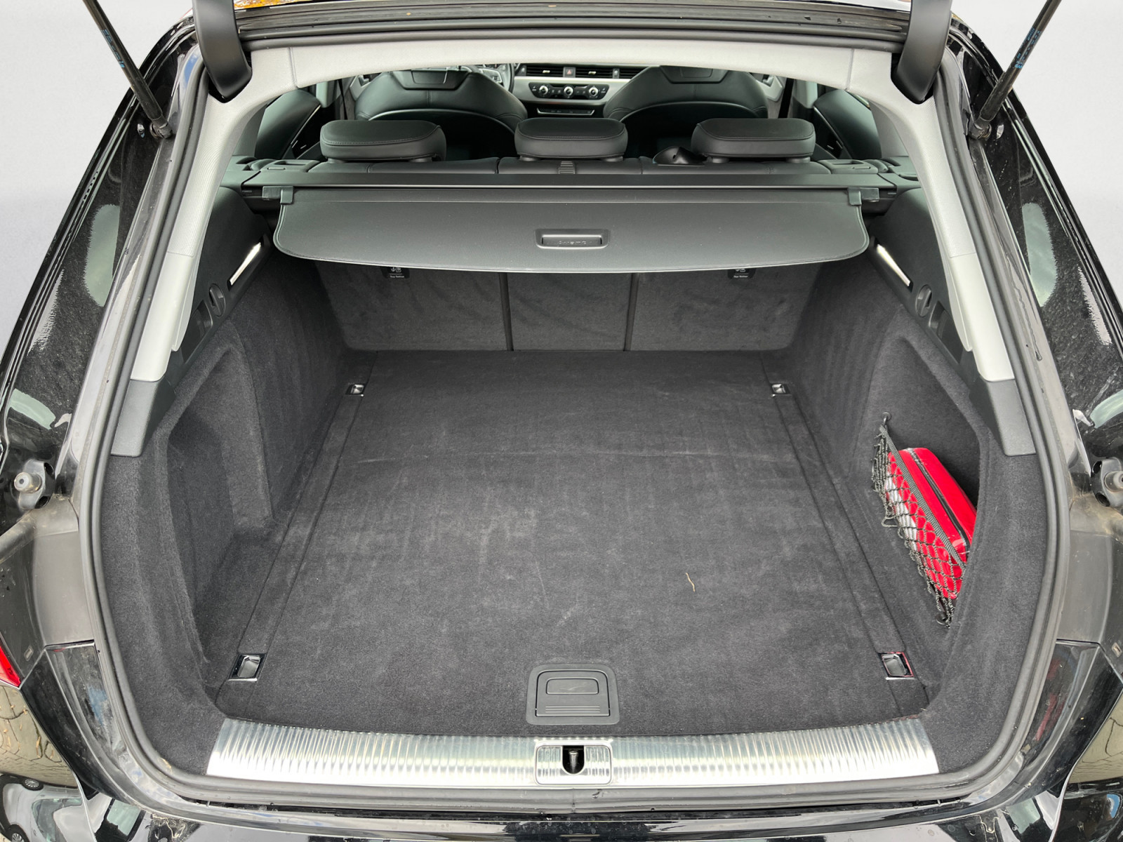 Audi - A4 Avant 35 TDI S tronic sport