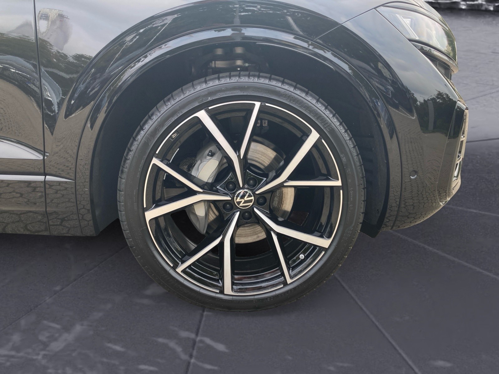 Volkswagen - Touareg R-Line