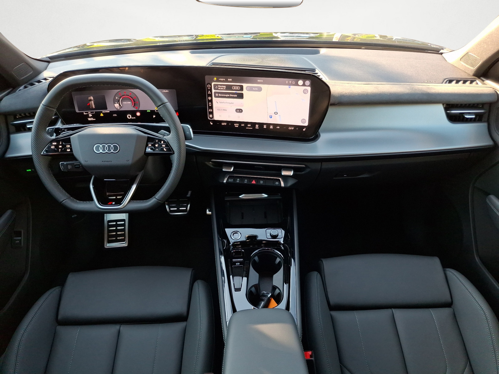 Audi - Q3 SUV TFSI S tronic