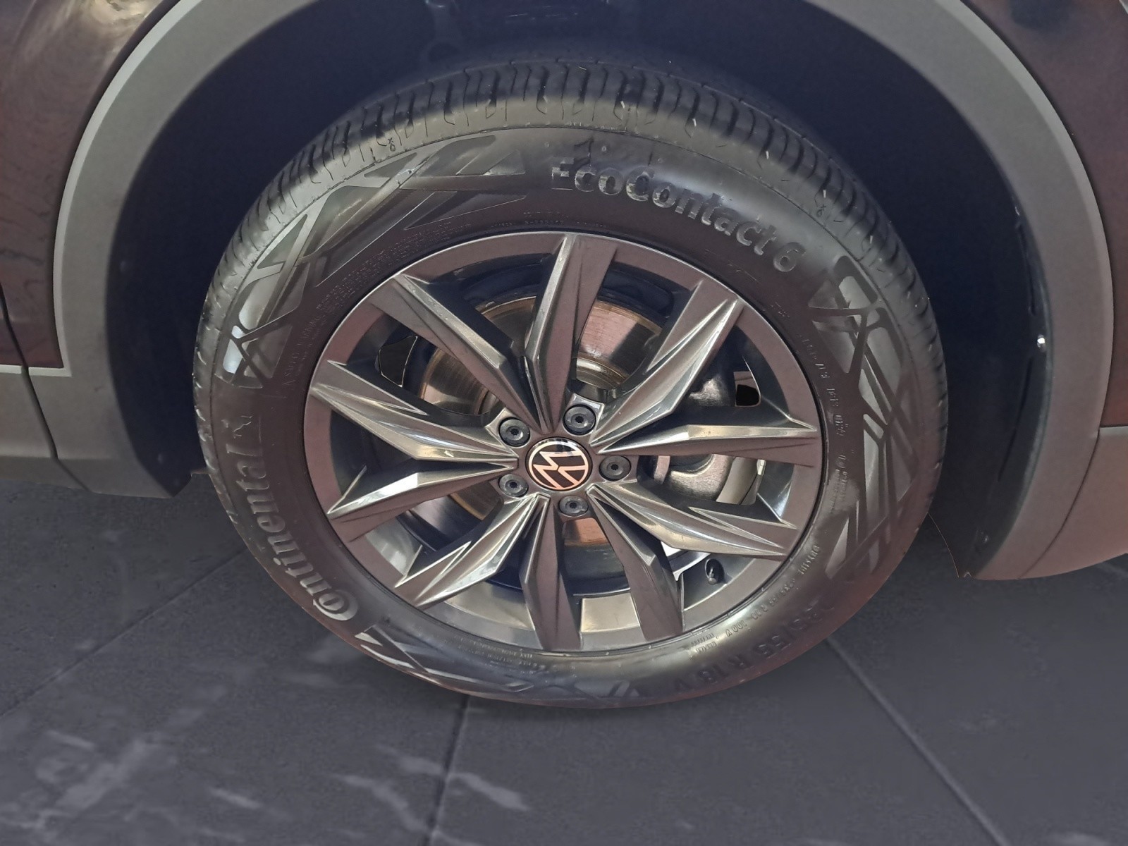 Volkswagen - Tiguan Allspace Life 2.0 TDI