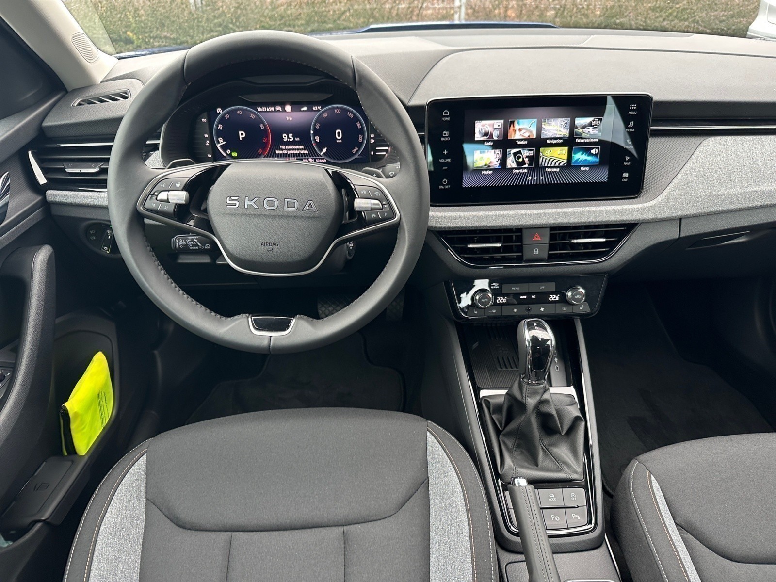 Skoda - Kamiq Tour 1,5 TSI DSG Navi Assistenten