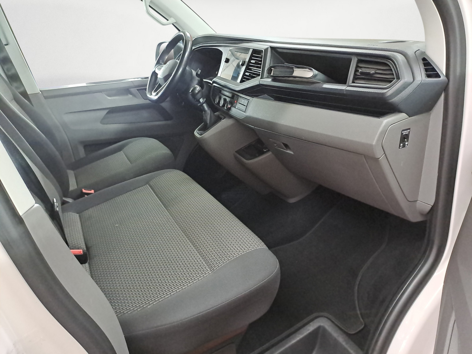 Volkswagen - T6 Transporter Kurz