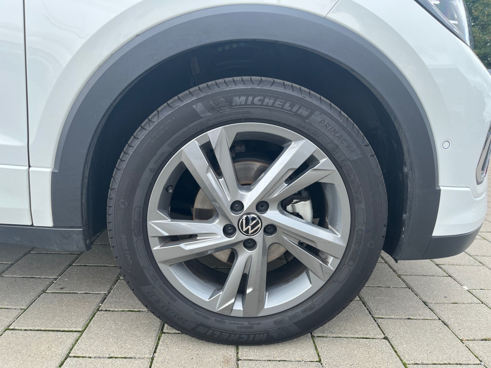 Volkswagen - T-Cross 1.5 TSI DSG R-Line
