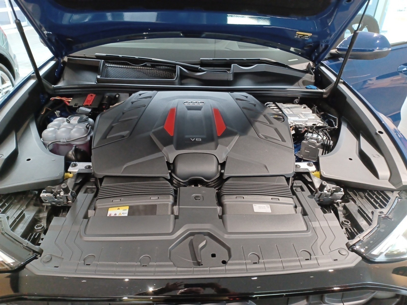 Audi - SQ8 SUV TFSI 373(507) kW(PS) tiptro nic