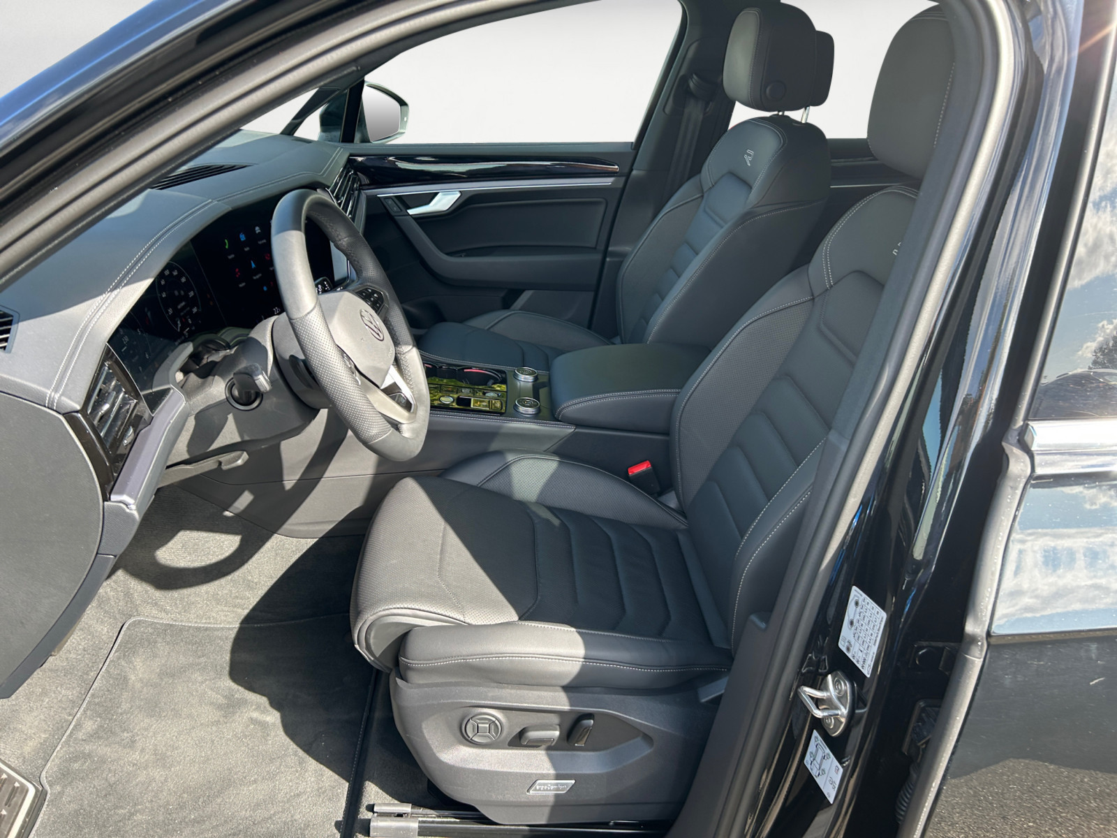 Volkswagen - Touareg 3.0 V6 TDI SCR 4Motion Aut. R-Line