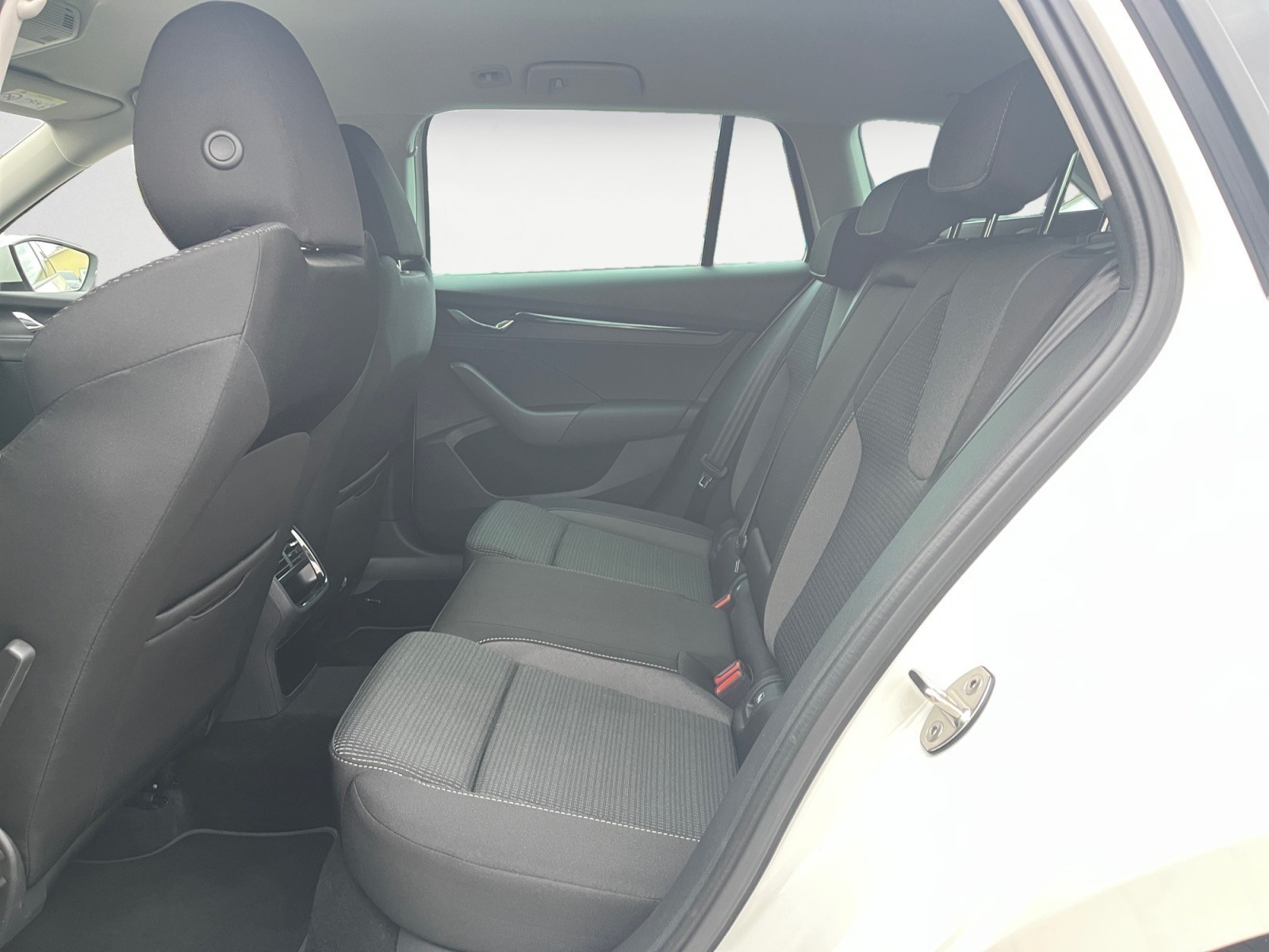 Skoda - Octavia Combi 1.4 TSI iV DSG Ambition