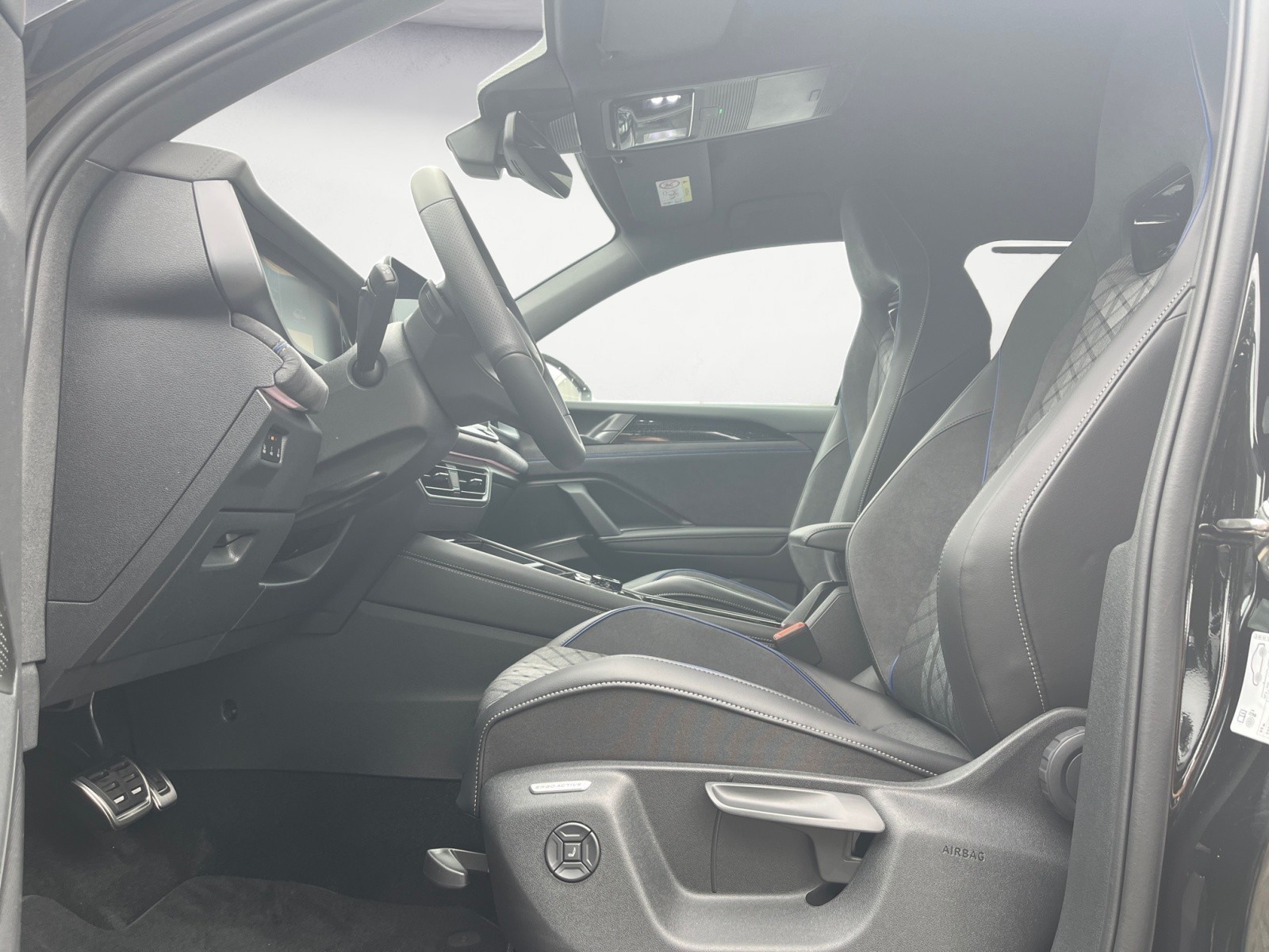 Volkswagen - Tayron R-Line 2,0 l TSI OPF 4MOTION  7-Gang-Doppelkupplungsgetrie be DSG