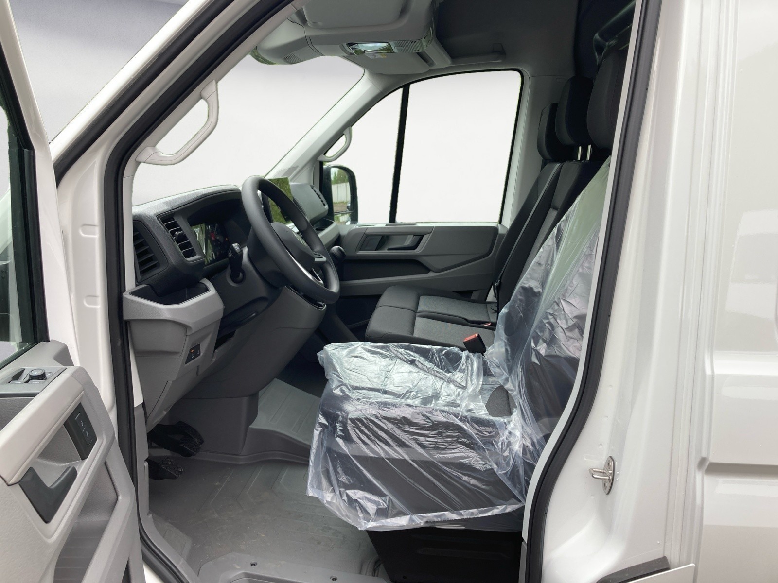 Volkswagen - Crafter 35 Kasten HD 2,0 l  Fronta ntrieb 6-Gang Radst. 4490 mm