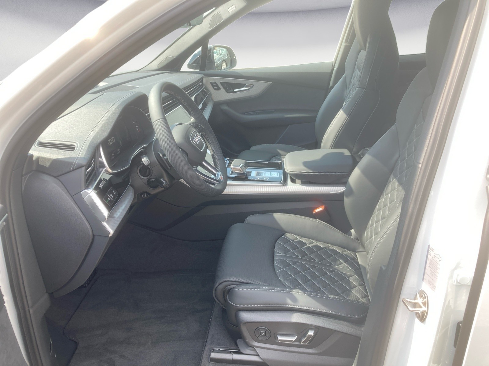 Audi - Q7 SUV S line TFSI e quattro  tiptronic