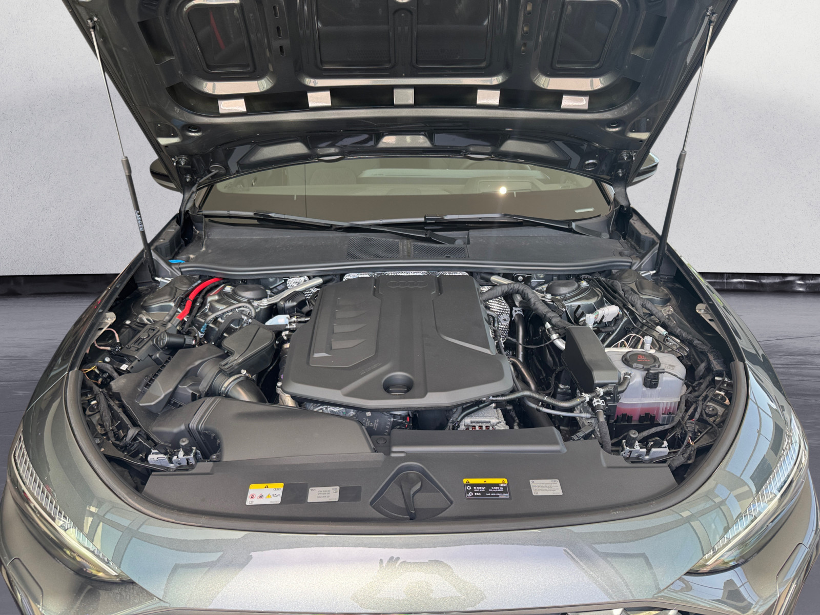 Audi - A5 Avant TFSI quattro S tron ic