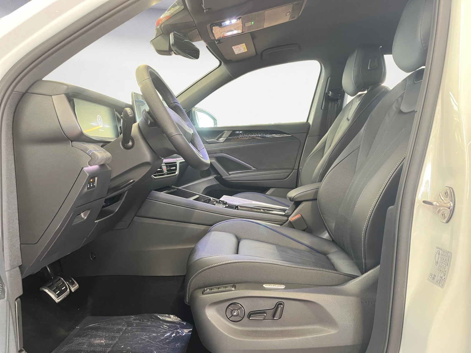 Volkswagen - Tayron R-Line 2,0 l TDI SCR 4MOTION   7-Gang-Doppelkupplungsgetrie be DSG