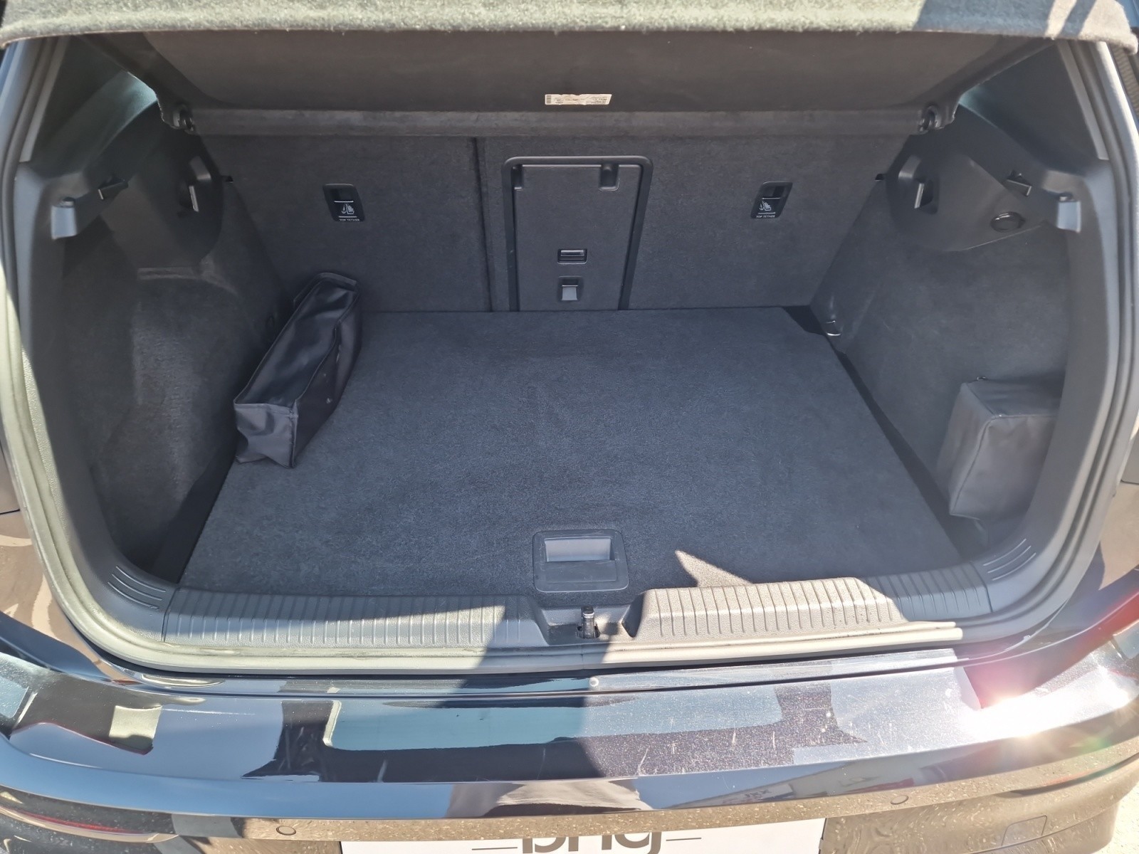 Volkswagen - Golf R 2.0 TSI 4Motion DSG R