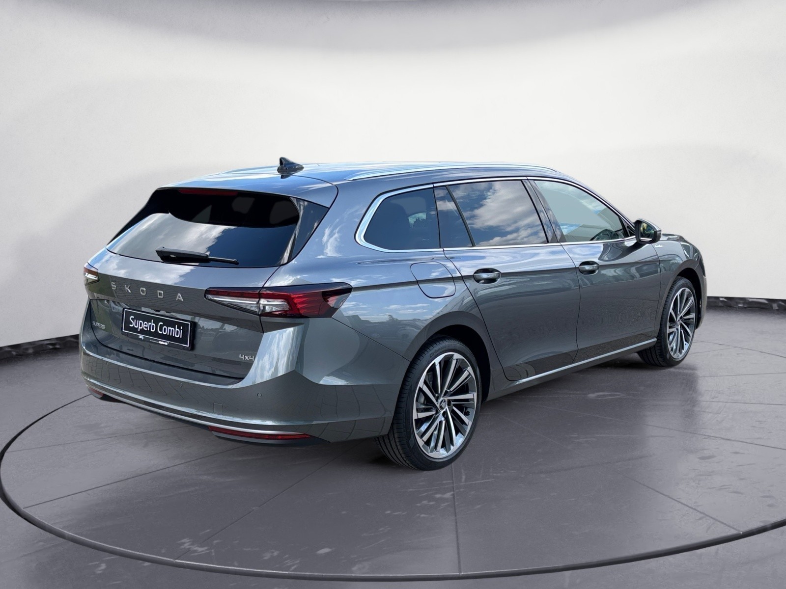 Skoda - Superb Combi L&K 2,0 TDI  7-Gang-DSG 4x4