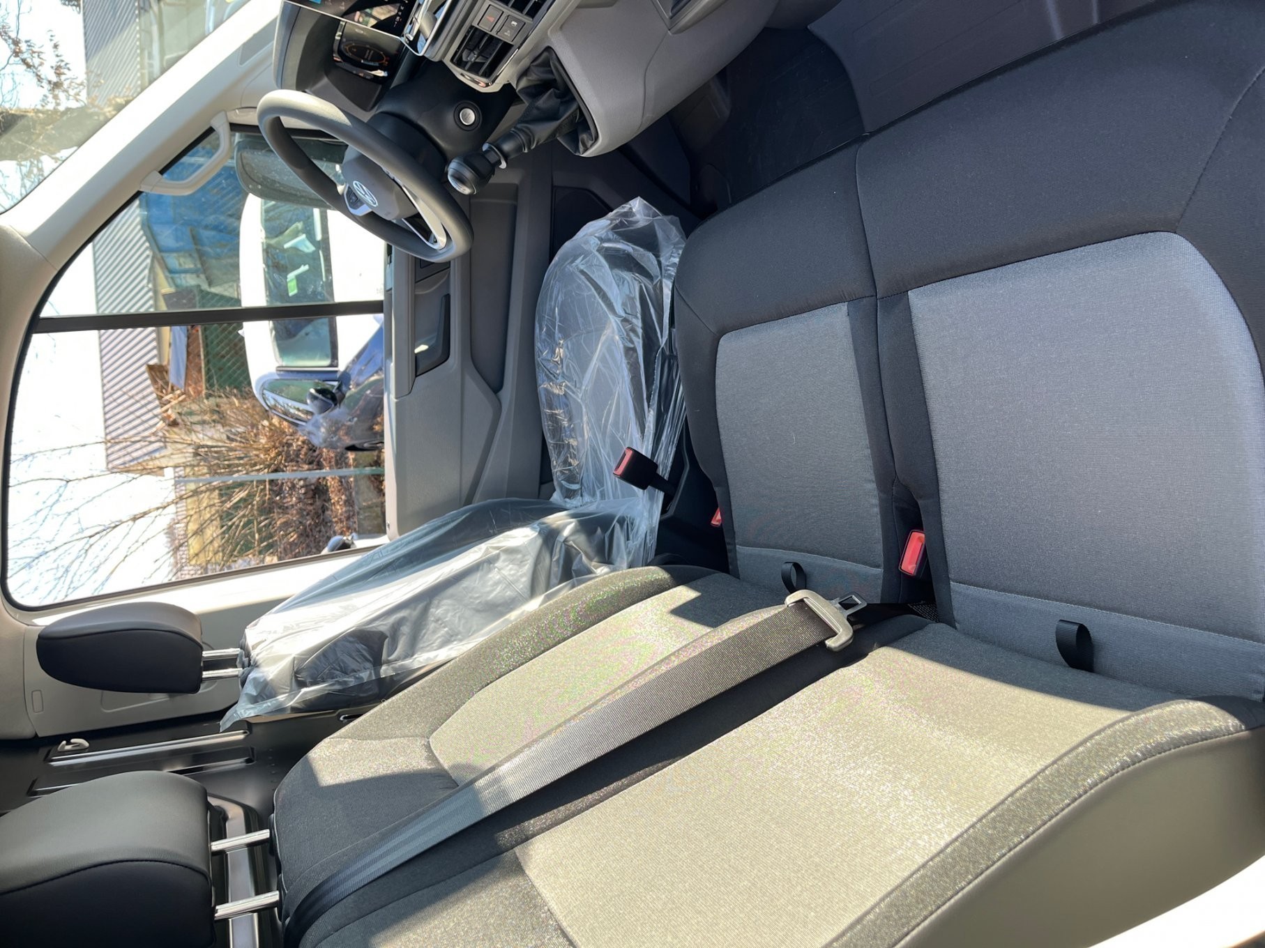 Volkswagen - Crafter 35 Kasten 2,0 l Frontantr ieb 6-Gang Radst. 3640 mm