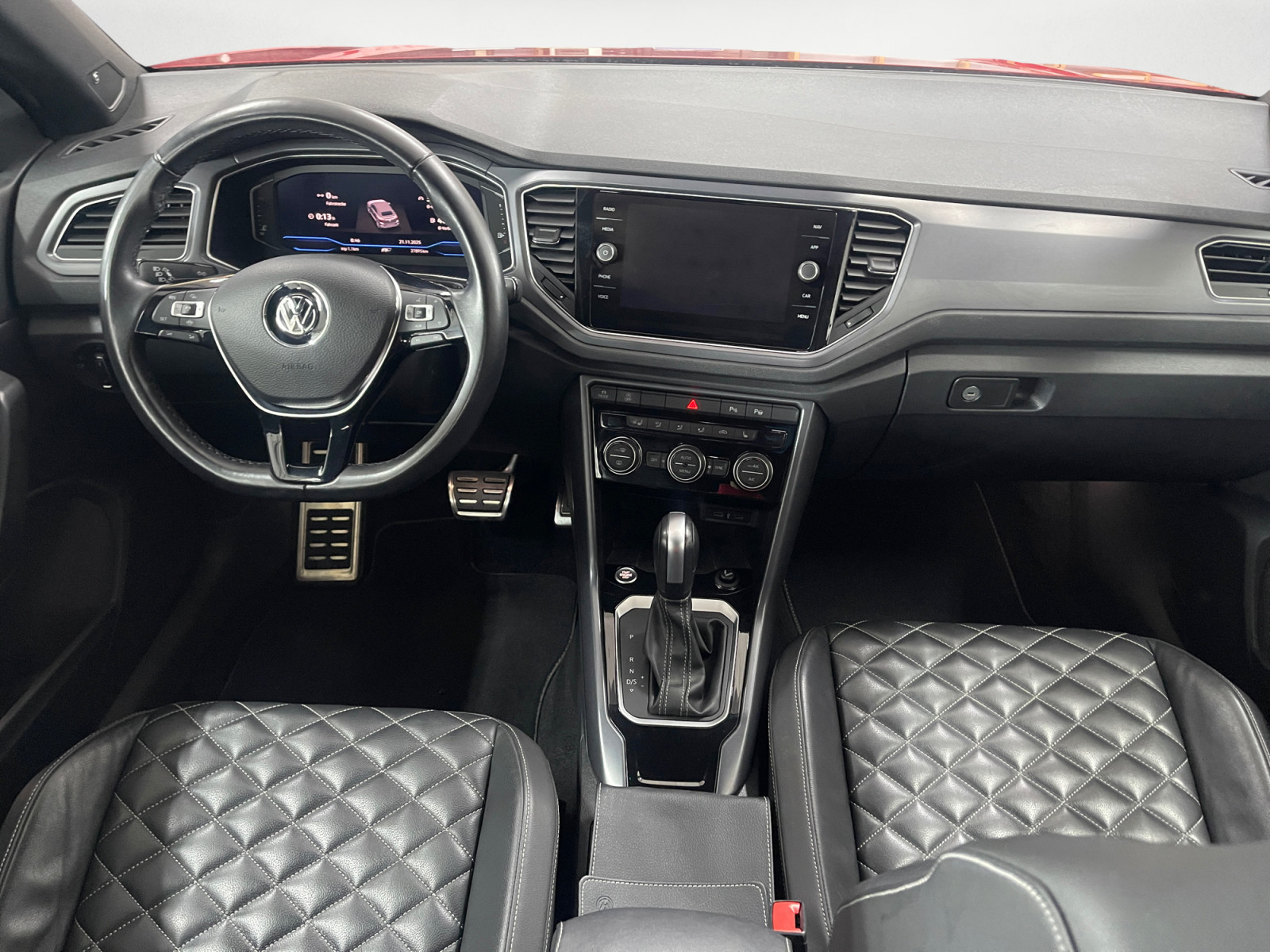 Volkswagen - T-Roc Cabriolet 1.5 TSI ACT OPF DSG R-Line