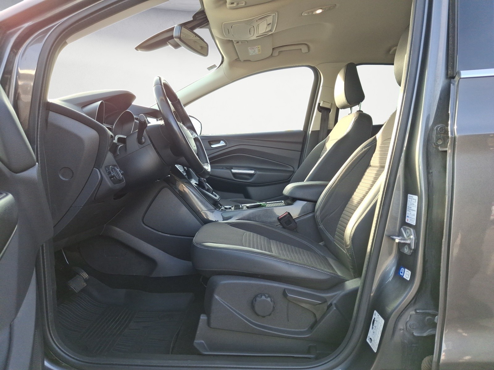 Ford - Kuga 1.5 EcoBoost 4x4 Aut. Titanium