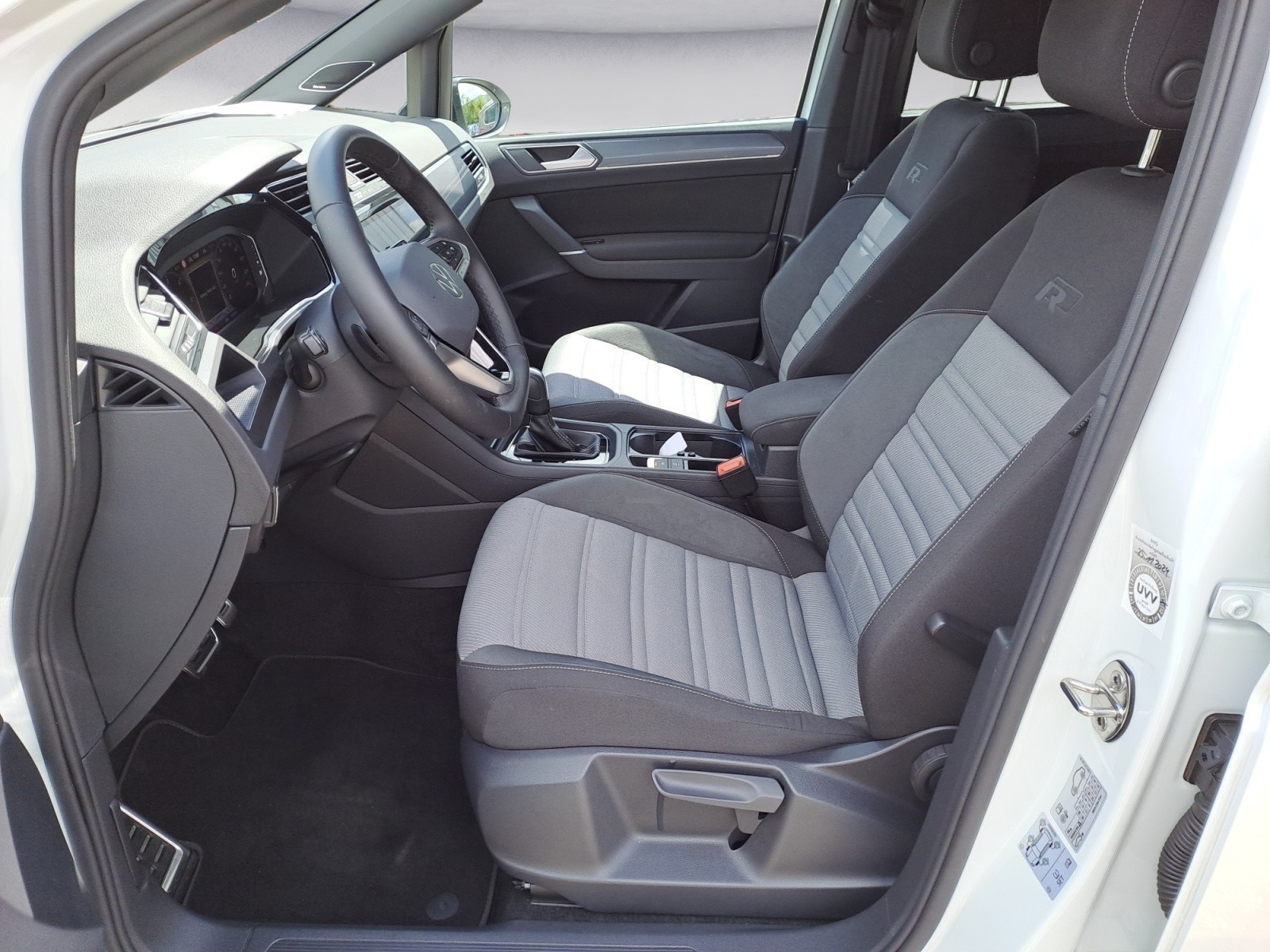 Volkswagen - Touran 2.0 TDI DSG HIGHLINE R-LINE