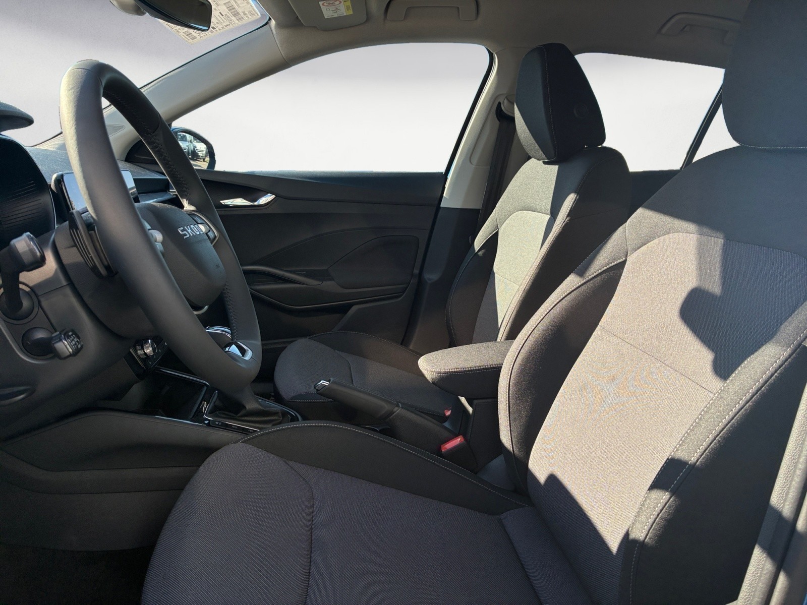 Skoda - Fabia Tour 1,0 TSI 7-Gang-DSG