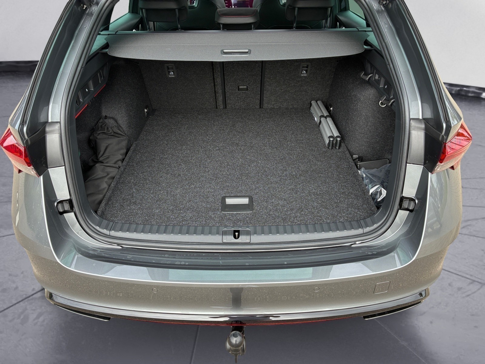 Skoda - Octavia Combi RS 2,0 TSI 7-Gang-DSG